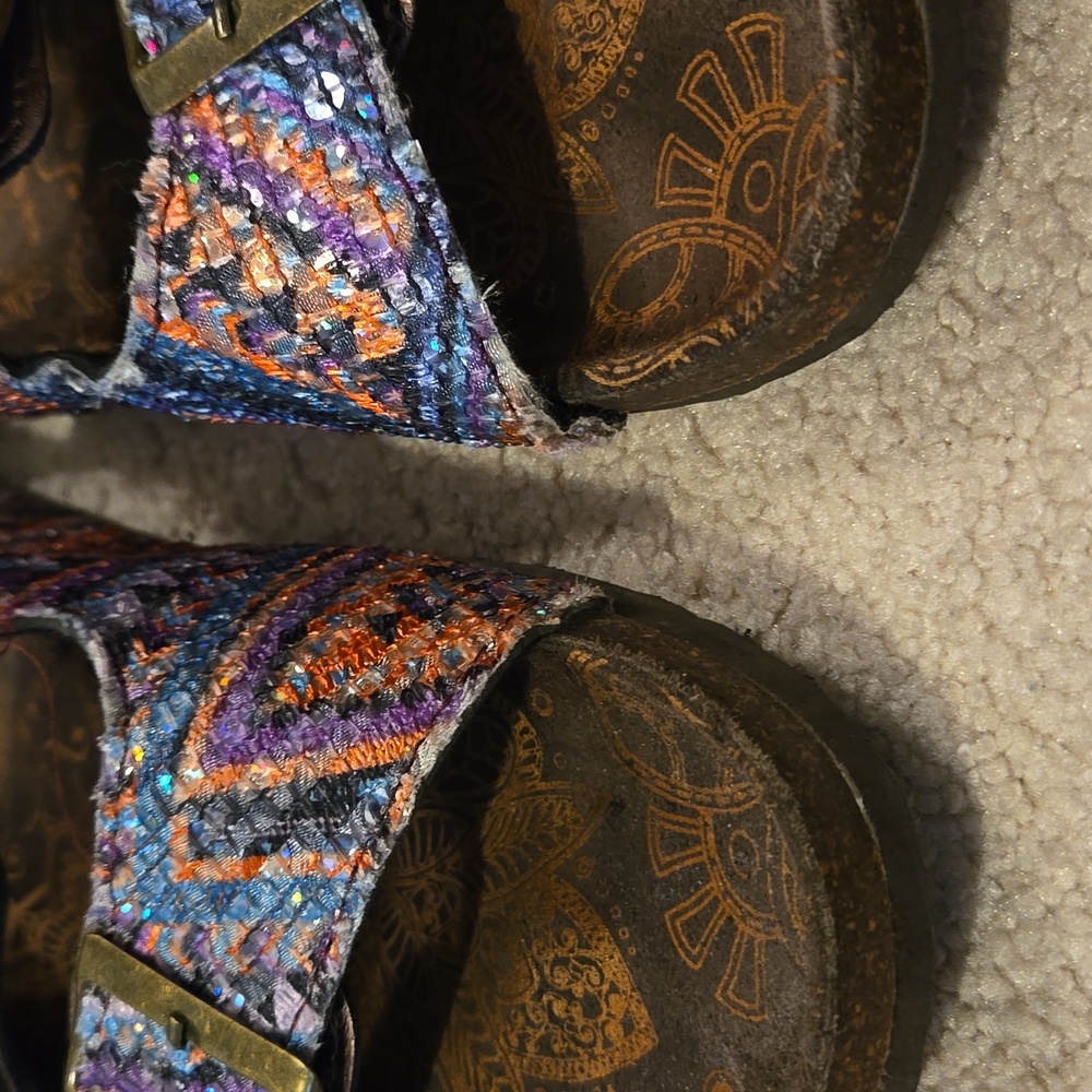 Muk Luks sandals women's size 8 same day shipping Smoke Free Home - Picture 6 of 6